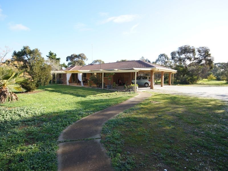 111 Julian Road, Macdonald Park SA 5121