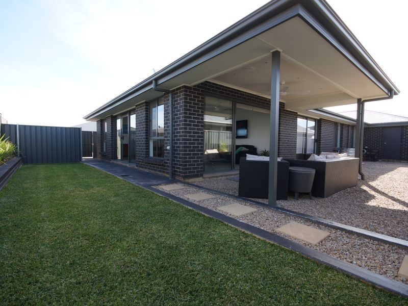 12 Serpentine Circuit, Andrews Farm SA 5114