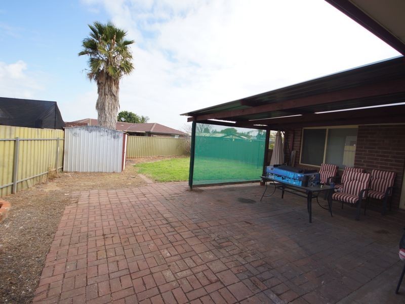 4 Riddoch Drive, Andrews Farm SA 5114