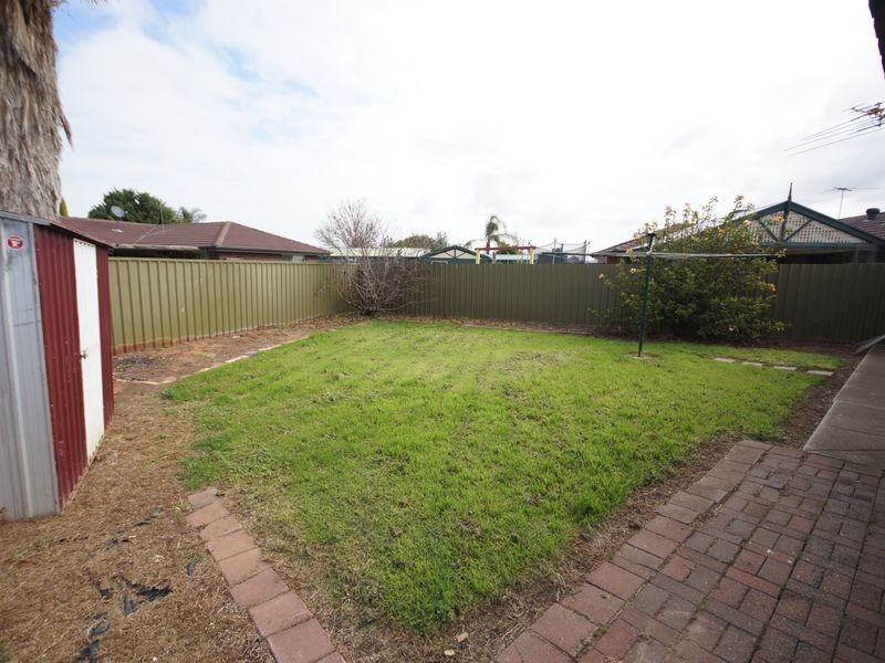 4 Riddoch Drive, Andrews Farm SA 5114