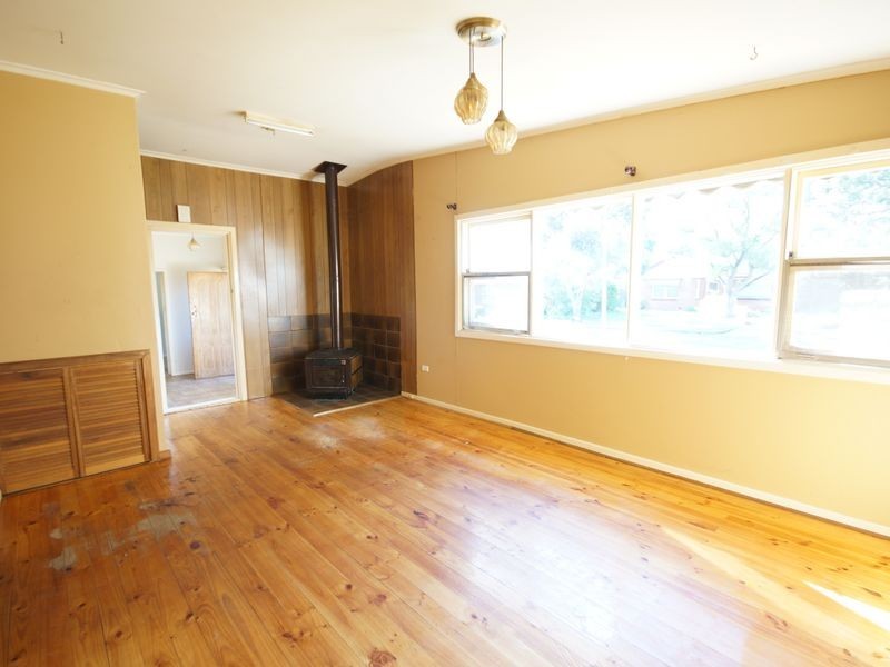 10 Lindsay Street, Elizabeth Downs SA 5113