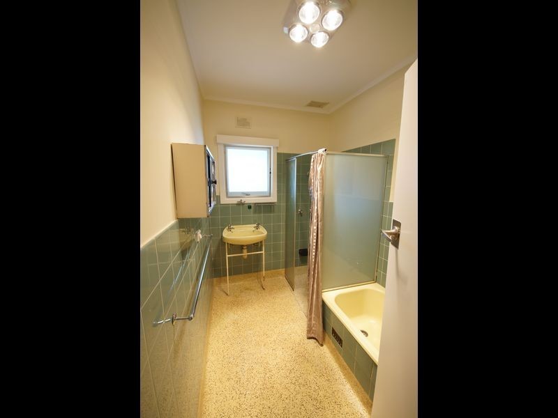 16 Marshalsea Road, Elizabeth Park SA 5113