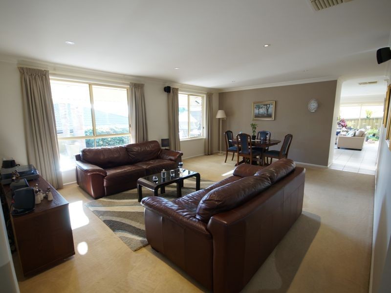 19 Jenolan Crescent, Hillbank SA 5112