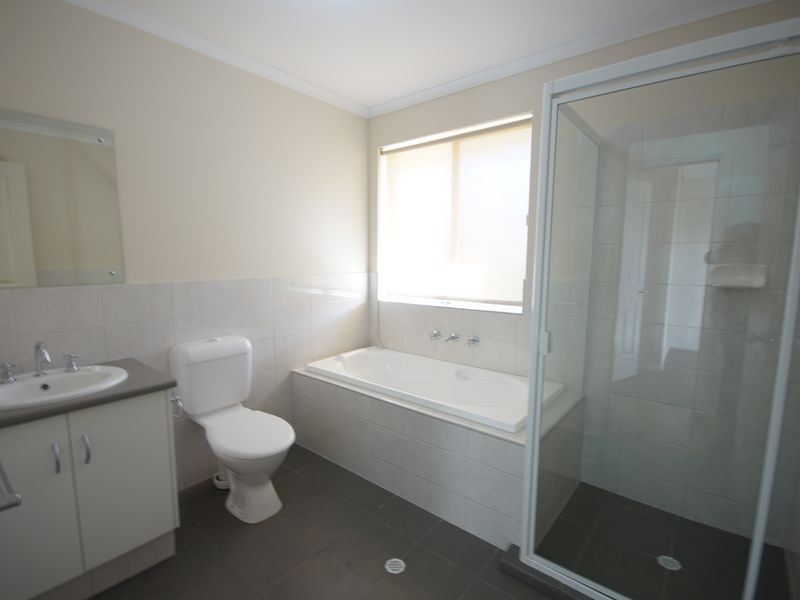 28 Oxford Court, Elizabeth Park SA 5113