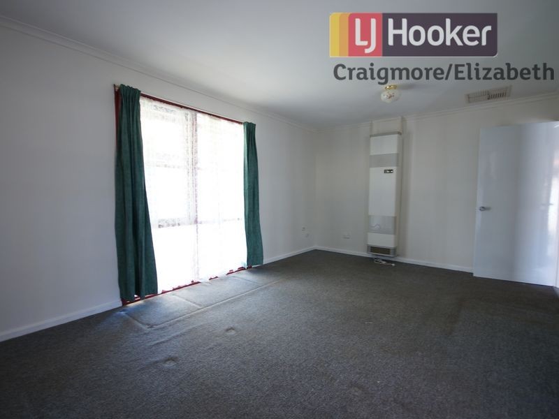 7 Lysle Court, Smithfield SA 5114