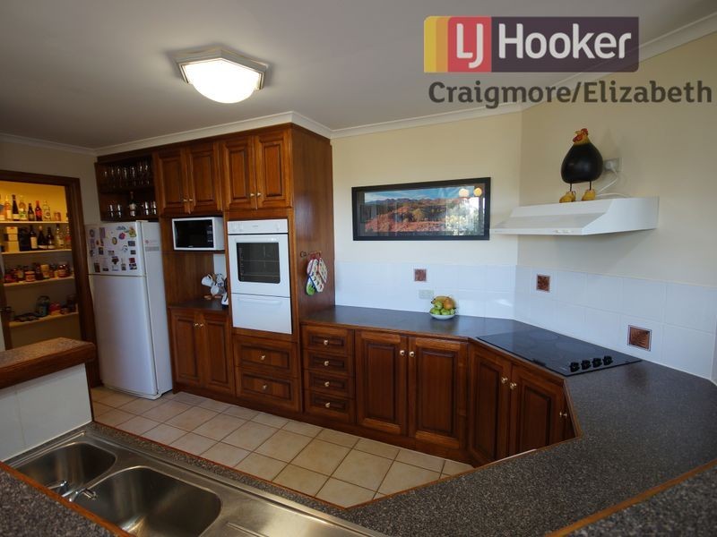 24 Jenolan Crescent, Hillbank SA 5112