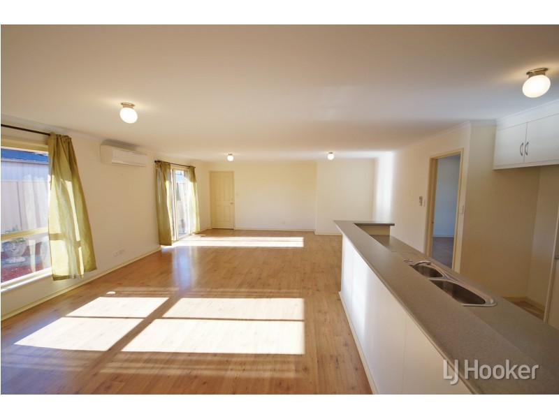 1B Young Terrace, Evanston Gardens SA 5116