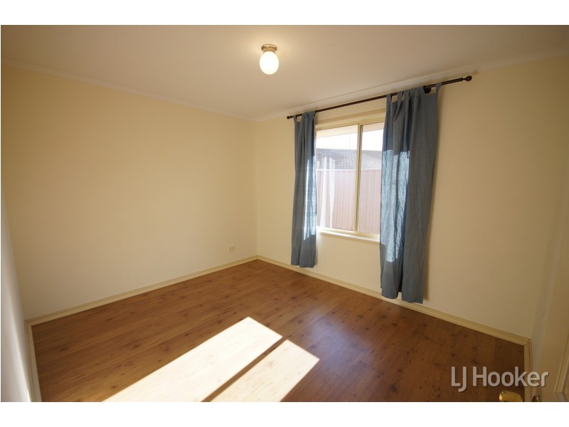 1B Young Terrace, Evanston Gardens SA 5116