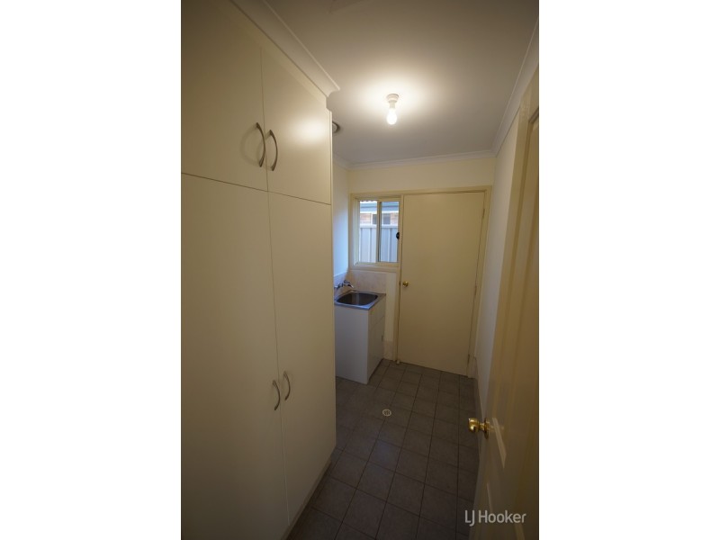 1B Young Terrace, Evanston Gardens SA 5116