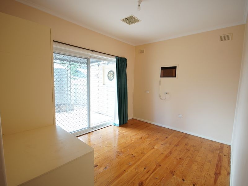 218 Midway Road, Elizabeth Downs SA 5113