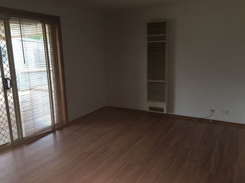 8 Melanie Court, Paralowie SA 5108