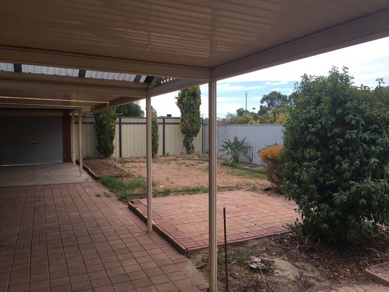 8 Melanie Court, Paralowie SA 5108