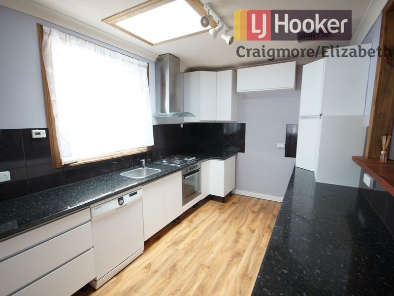 25 Barton Road, Elizabeth Downs SA 5113