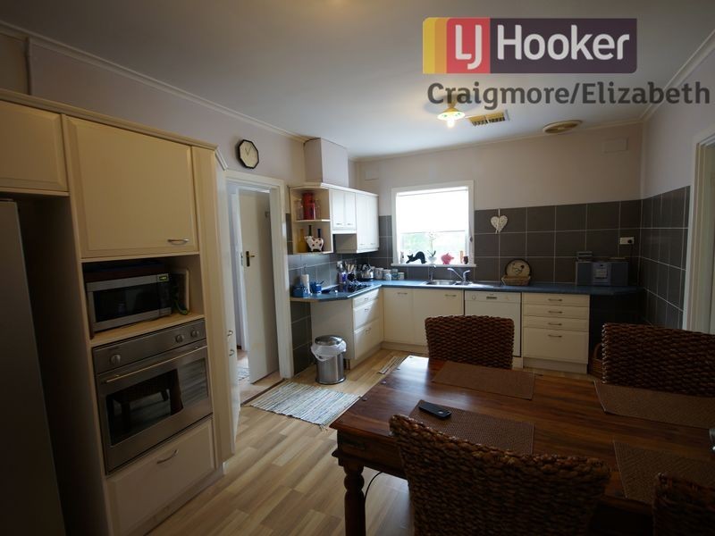 24 Forrestall Road, Elizabeth Downs SA 5113