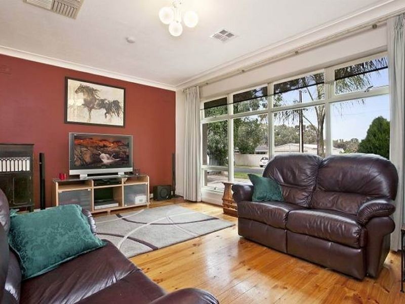 1 Farm Drive, Redwood Park SA 5097