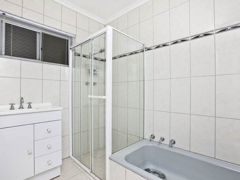 1 Farm Drive, Redwood Park SA 5097