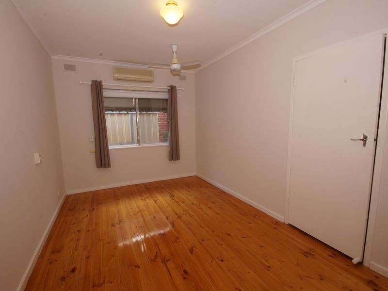 2/2A Iona Street, Broadview SA 5083
