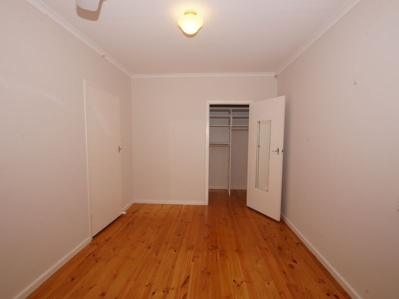 2/2A Iona Street, Broadview SA 5083