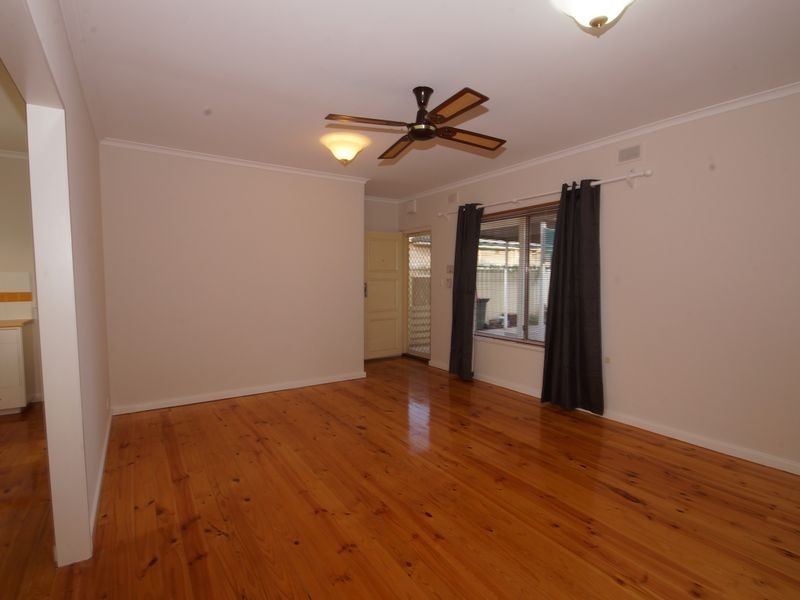 2/2A Iona Street, Broadview SA 5083