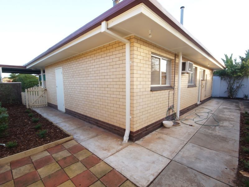 2/2A Iona Street, Broadview SA 5083