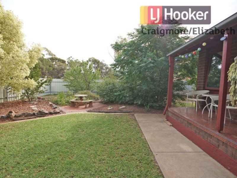 8 Alawoona Road, Munno Para SA 5115