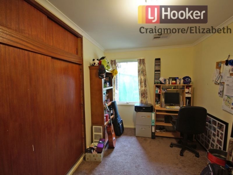 8 Alawoona Road, Munno Para SA 5115