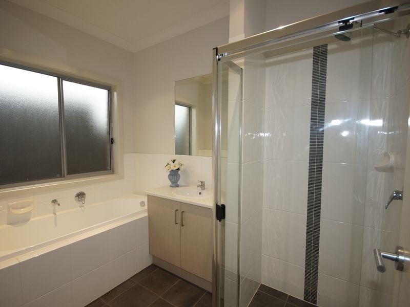 36 Hayfield Ave, Blakeview SA 5114