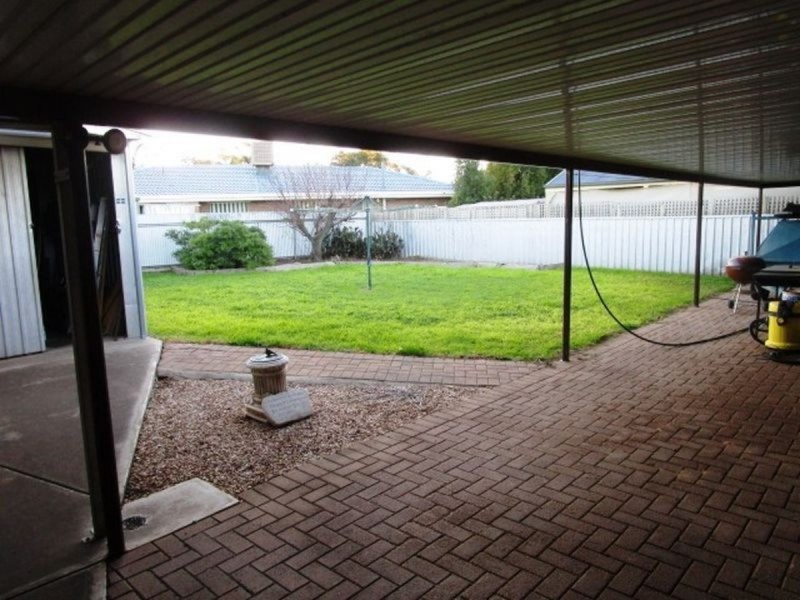 5 Barkley Crescent, Willaston SA 5118