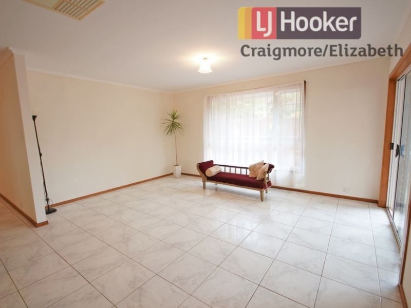 16 Jenolan Crescent, Hillbank SA 5112