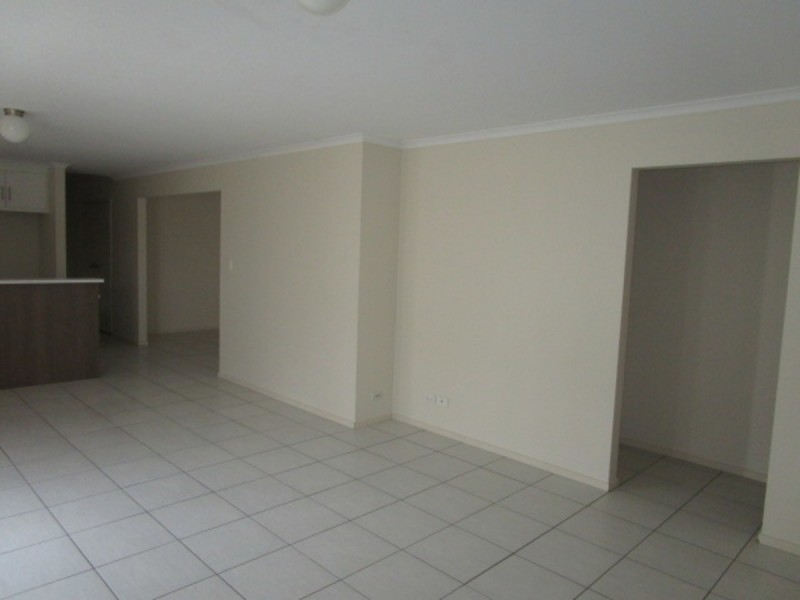 18 Strathmore Avenue, Smithfield SA 5114