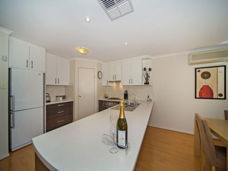 7 Selway Place, Evanston Park SA 5116