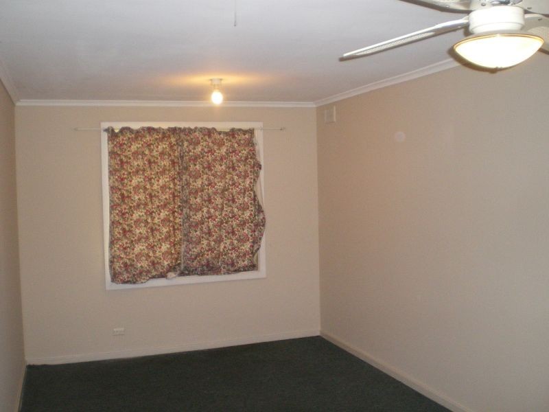 4 Seatown Road, Elizabeth Park SA 5113