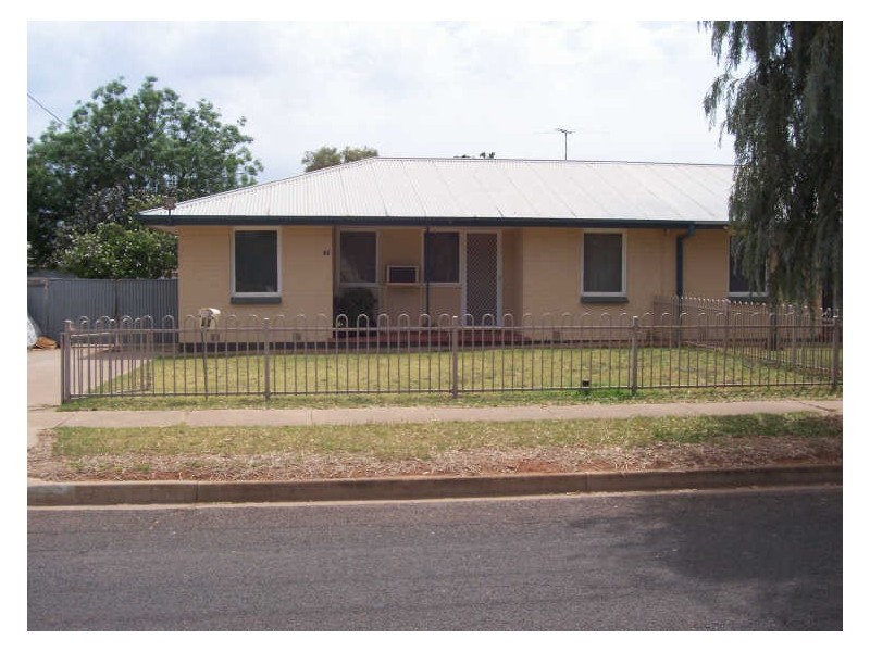 11 Samuel Street, Smithfield SA 5114