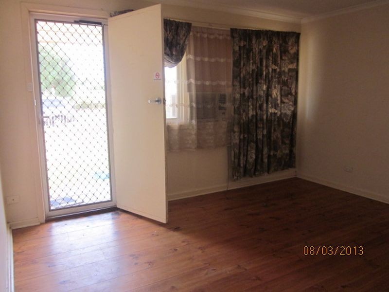 11 Samuel Street, Smithfield SA 5114