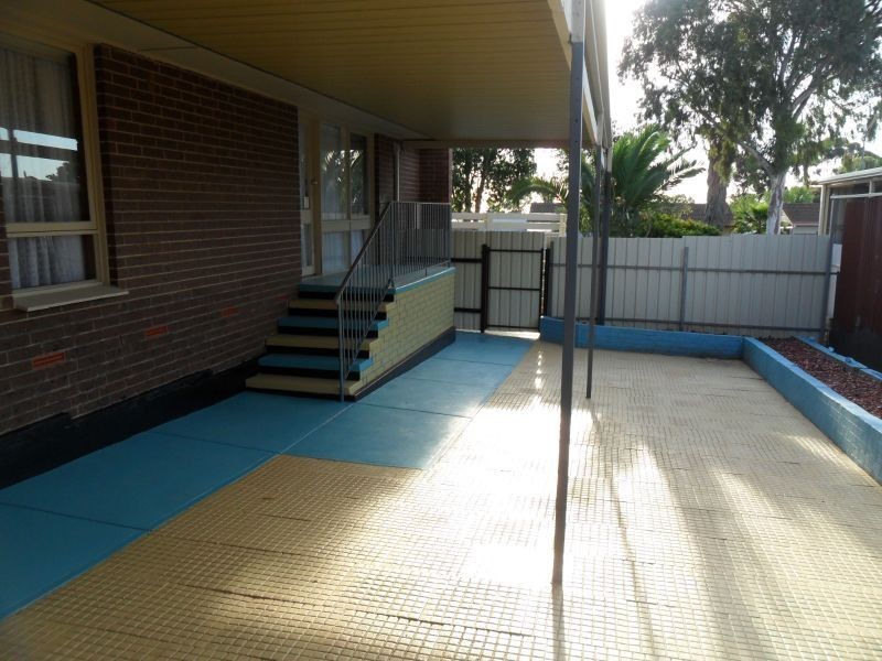 10 Paginton Crescent, Elizabeth East SA 5112