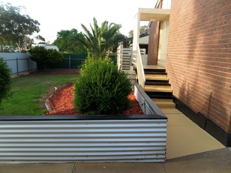 10 Paginton Crescent, Elizabeth East SA 5112