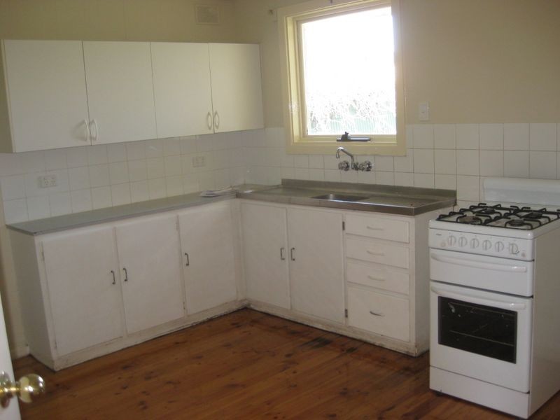 13 Moulds Crescent, Smithfield SA 5114