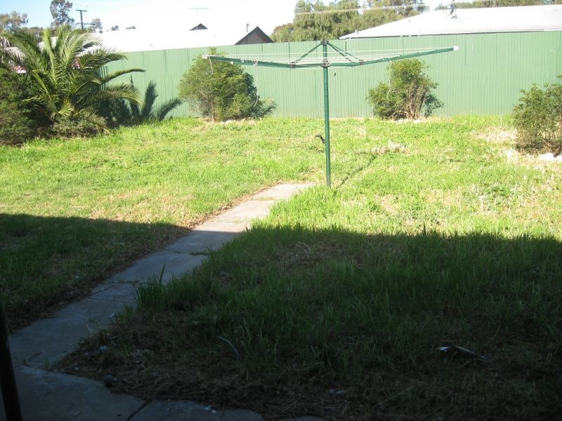 13 Moulds Crescent, Smithfield SA 5114