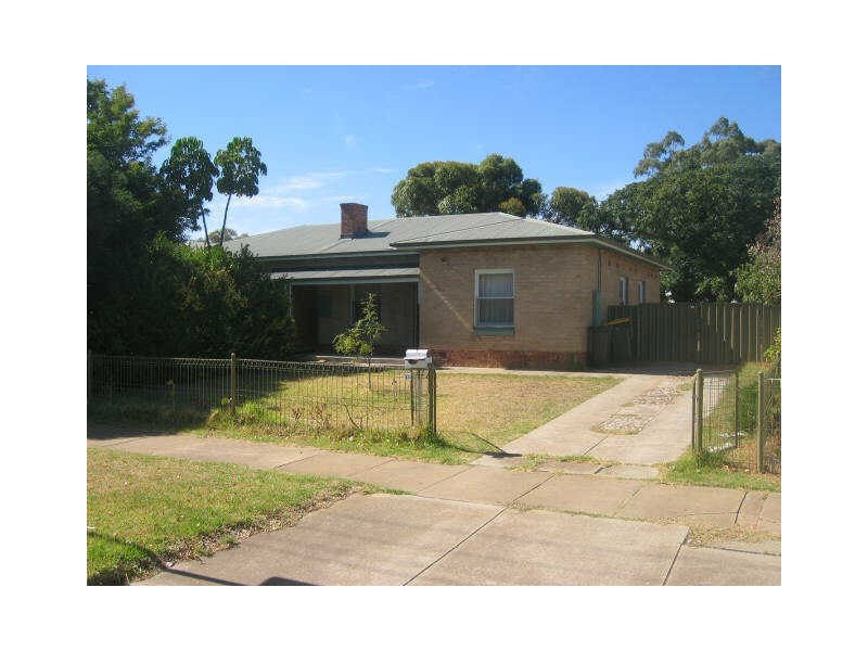 143 Goodman Road, Elizabeth South SA 5112