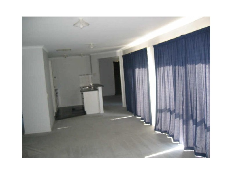 15 Pyrus Crescent, Andrews Farm SA 5114