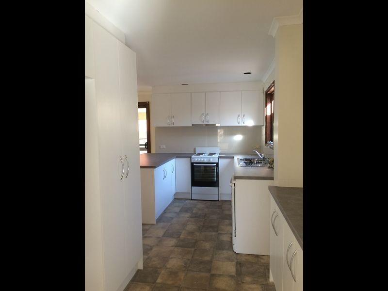 39 Linger Crescent, Elizabeth Downs SA 5113