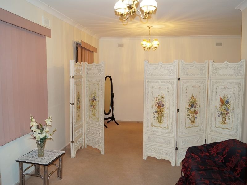 10 Mofflin Road, Elizabeth Grove SA 5112