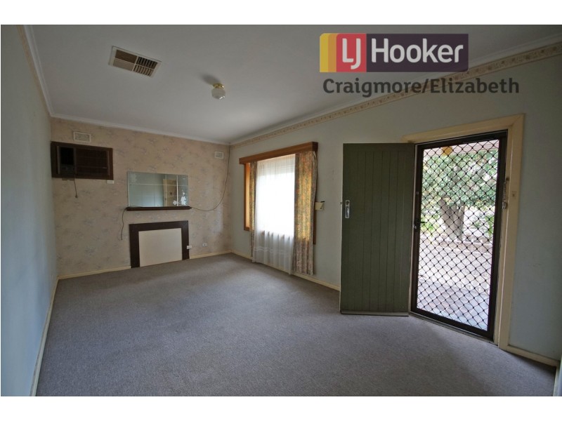 17 Midway Road, Elizabeth East SA 5112