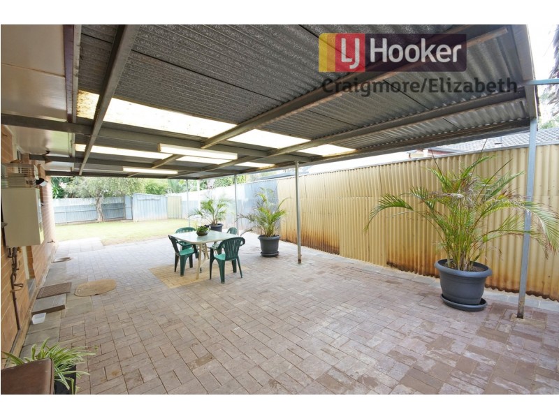 31 Douglas Street, Elizabeth Downs SA 5113