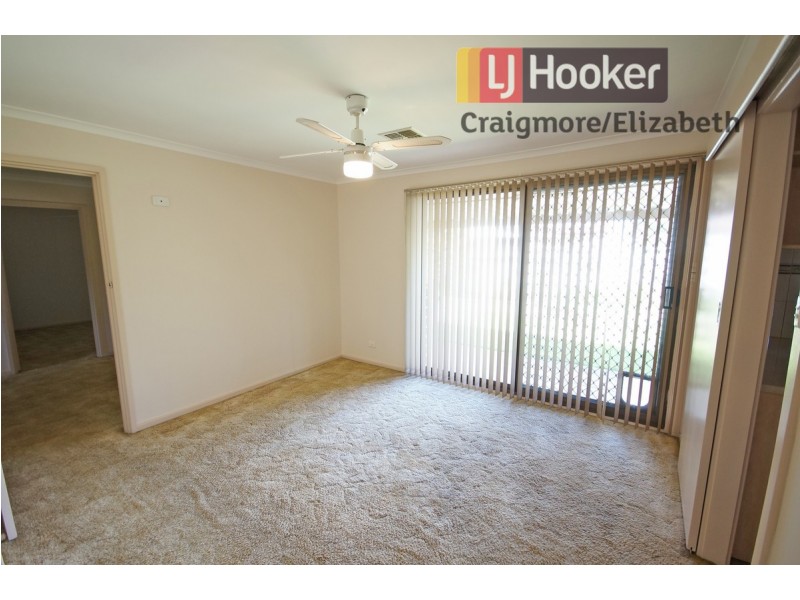 25 Linger Crescent, Elizabeth Downs SA 5113