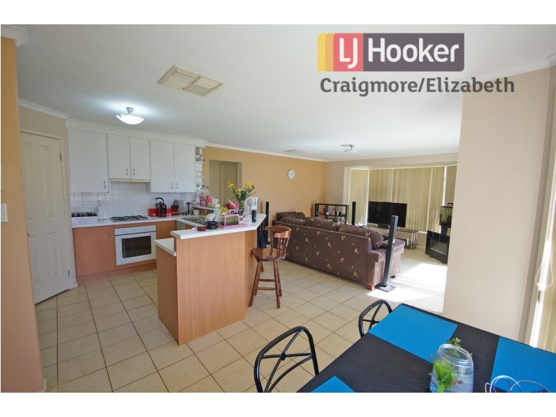 134 President Avenue, Andrews Farm SA 5114