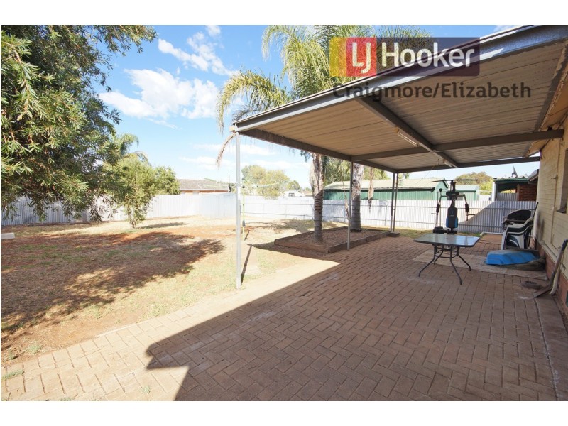14 Andrews Road, Elizabeth Downs SA 5113