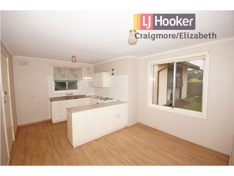 2 Fortress Street, Elizabeth Downs SA 5113