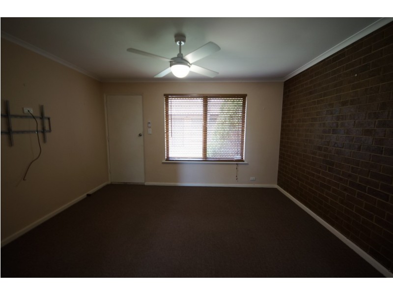 2/82 Churchill Road North, Dry Creek SA 5094