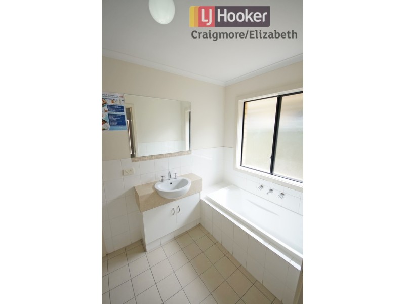 19 Orange Parade, Munno Para West SA 5115